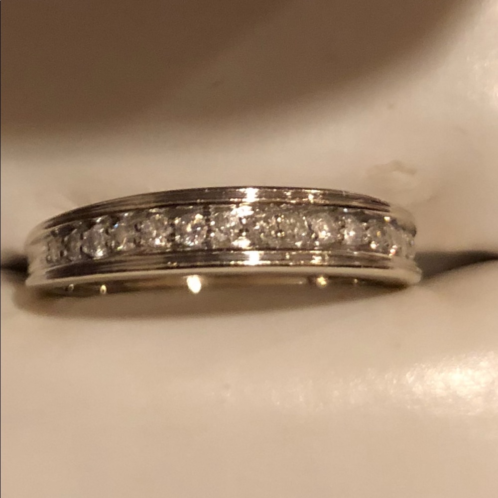 RING Diamond Band! .25 CTTW 14K